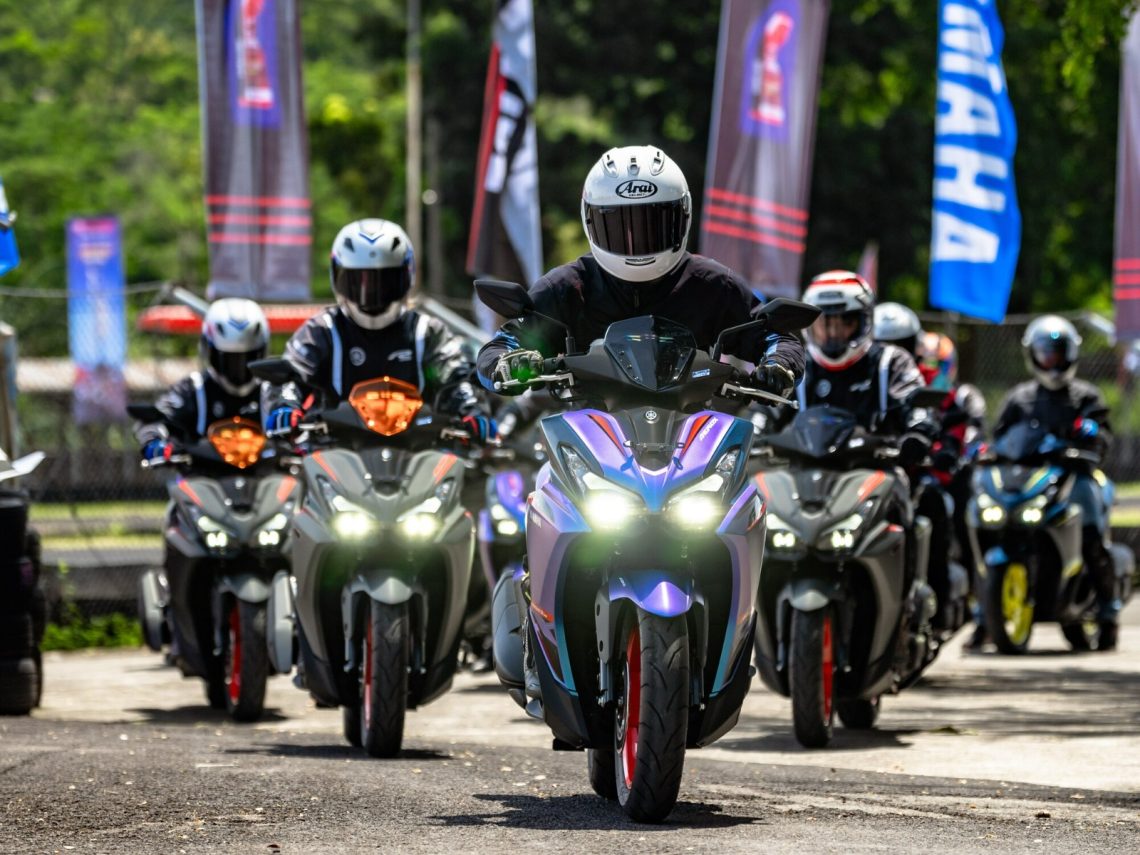 Yamaha AEROX ALPHA TURBO saat digunakan untuk konvoi kendaraan. (Dok: Istimewa)