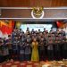 Gubernur Al Haris saat mengukuhkan 54 Petugas Haji Provinsi Jambi di auditorium rumah dinas Gubernur Jambi. Foto dok Kominfo Provinsi Jambi