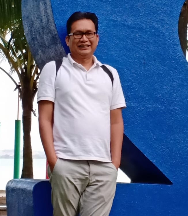 Pengamat dan Dosen salah satu Universitas di Jambi, Dr. Noviardi Ferzi (Dok: Istimewa)