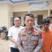 Kapolsek Kota Baru Kompol Jimi Fernando saat konferensi pers pelaku curanmor di Polsek Kota Baru Senin 27 Oktober 2025. (Dok: Istimewa)
