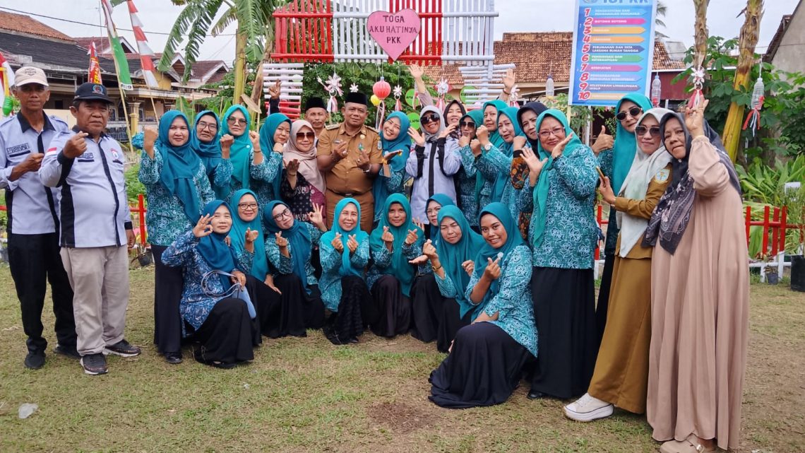 RT 19 saat mengikuti Lomba PKK tingkat Kota Jambi. Kamis (30/10/2025).(Dok: Rahmat)