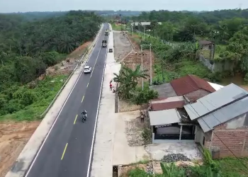 Jalan nasional batas Sumbar -Bungo usai diperbaiki BPJN Jambi pasca longsor beberapa waktu lalu. (Dok: Drone BPJN Jambi)