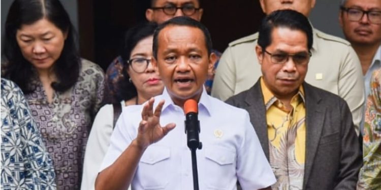 Menteri ESDM, Bahlil Lahadalia sindir SPBU swasta soal campuran etanol di bensin di Jakarta pada Selasa, 28 Oktober 2025. (Dok: Instagram/kesdm)