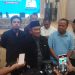Wali Kota Jambi Maulana memimpin audiensi bersama warga terdampak sengketa Zona Merah di Aula Griya Mayang, Rumah Dinas Wali Kota Jambi, Senin malam (24 November 2025). (Dok: Rahmat)