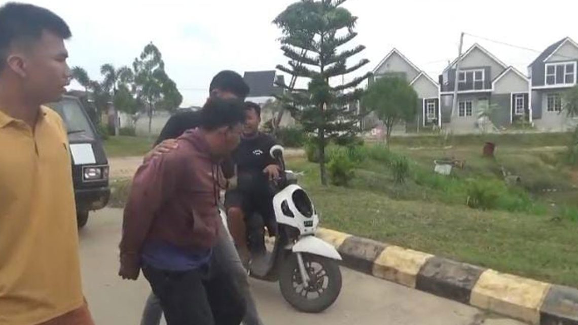 Pelaku pencurian, Musa (38), diamankan tim Opsnal Polresta Jambi di rumahnya di kawasan Tanjung Pinang, Jambi Timur pada 18 November 2025. (Dok: Rahmat)