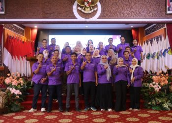 Pelantikan Pengurus IKA UNH Periode 2025–2029 di Auditorium Rumah Dinas Gubernur Jambi, Kamis (27/11/2025). (Dok:Rudi)