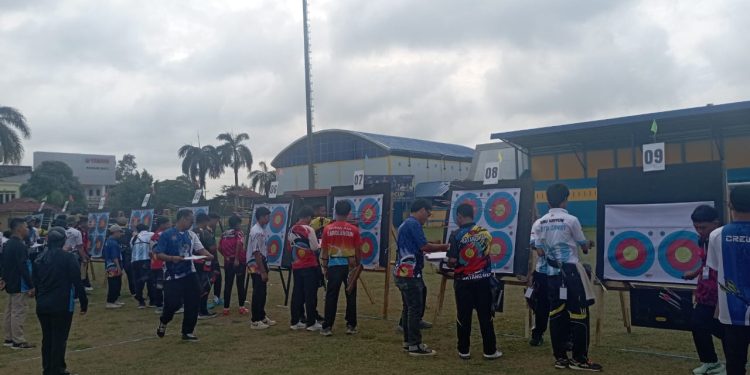 suasana Kejuaraan Panahan Provinsi Jambi 2025 di Stadion Persitaj Tanjung Jabung Barat. Minggu, 16 November 2025. (Dok: Rahmat)