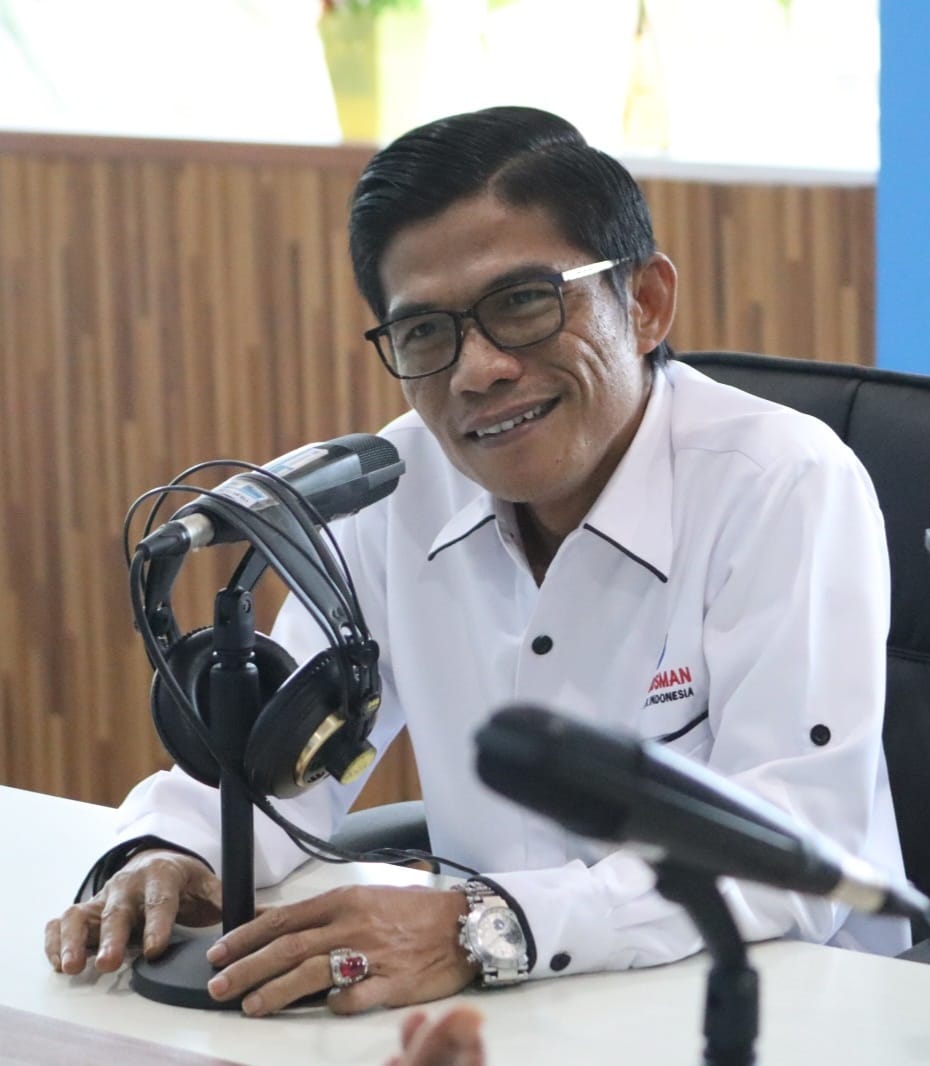 “Kepala Ombudsman RI Perwakilan Jambi, Saiful Roswandi, menyampaikan pentingnya peran pimpinan dalam menjaga kualitas pelayanan publik — Jambi. (Dok: Alpin)