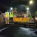 Kepala Dinas PUPR Provinsi Jambi, Muzakir, M.Si., MM, meninjau langsung proses perbaikan Jalan Pasar Talang Banjar di Kota Jambi dalam program pemeliharaan rutin, Sabtu (22/11/2025). (Dok: Rahmat)