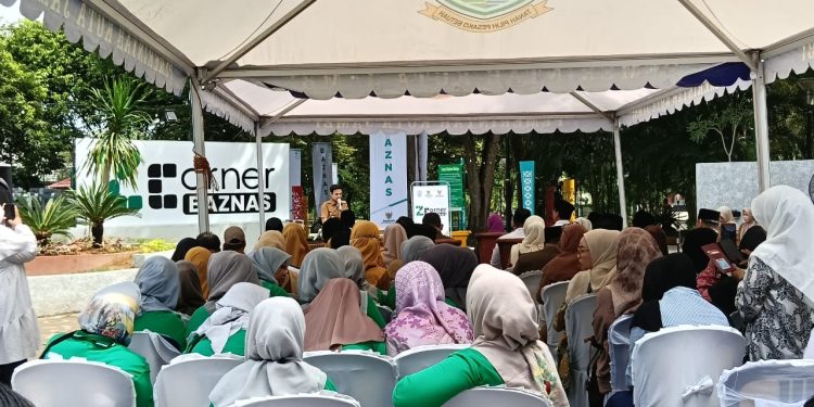 Wakil Wali Kota Jambi bersama perwakilan BAZNAS RI meresmikan Z Corner di kawasan Taman Banjuran Budaya, Senin (24/11/2025). (Dok: Rudi)