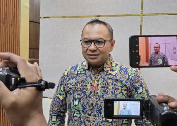 Kepala BPJN Jambi, Dedy Hariadi saat diwawancarai diruang kerjanya. (Dok: Rudi)