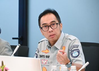 Direktur Keuangan Jasa Raharja Bayu Rafisukmawan menyampaikan komitmen transformasi tata kelola keuangan melalui implementasi Sentralisasi Pembayaran Transaksi Keuangan, sebagai upaya meningkatkan efisiensi, transparansi, dan akurasi layanan kepada masyarakat, Jakarta, 10 Desember 2025. (Dok: Humas Jasa Raharja)