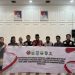 Sekda Provinsi Jambi Dr. H. Sudirman melepas empat warga binaan Densus 88 AT Polri yang berangkat menunaikan ibadah umroh sebagai bagian dari program pembinaan deradikalisasi di Rumah Dinas Sekda Provinsi Jambi. (Dok: rahmat)