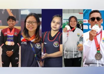 Para atlet Jambi bersiap berangkat menuju Thailand untuk berlaga di SEA Games ke-33, berlangsung di Bandara Sultan Thaha, Jambi, Selasa (09/12/2025). (Dok: Rahmat)