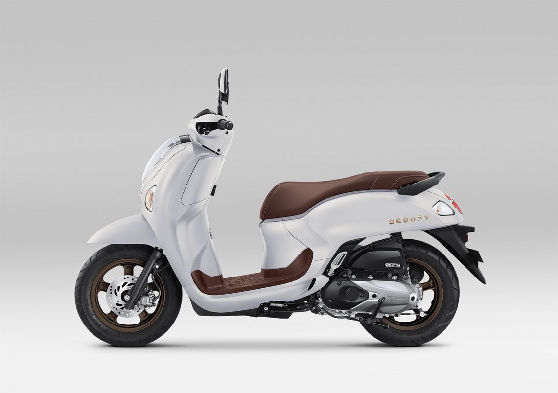 New Honda Scoopy varian terbaru tampil dengan warna stylish dalam peluncuran resmi PT Astra Honda Motor, Jakarta, Selasa (2/12/2025). (Dok: AHM Indonesia)