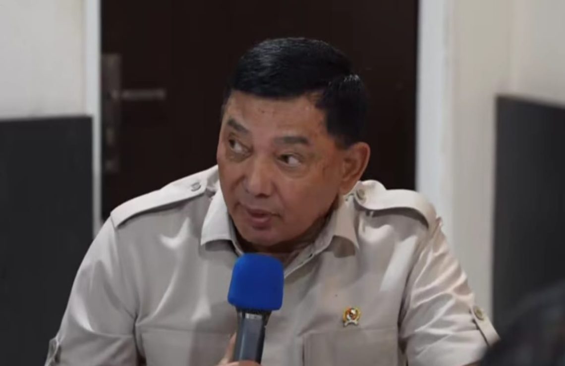 Menhan Sjafrie Sjamsoeddin ungkap antisipasi penyakit pascabanjir. (YouTube/Sekretariat Presiden)