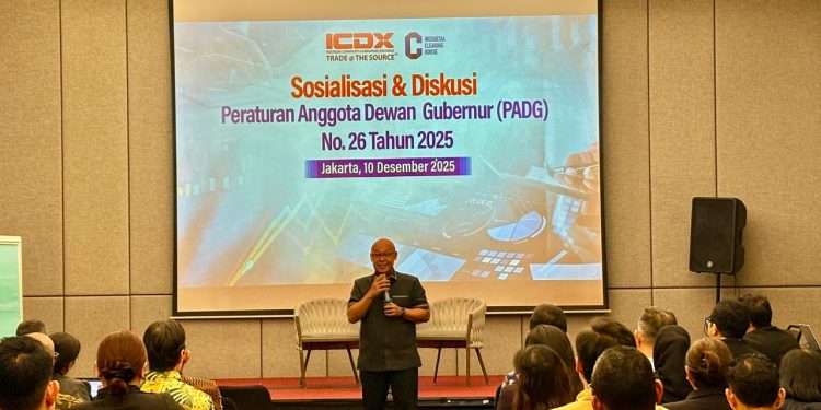 Direktur Utama ICDX Fajar Wibhiyadi memberikan keterangan pers terkait kesiapan Bursa dalam implementasi PADG No. 26/2025 tentang Derivatif PUVA di Jakarta. (Dok: ICDX)