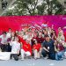 Manajemen dan karyawan Indosat Ooredoo Hutchison berpose dalam momen perayaan pencapaian sebagai satu-satunya perusahaan telekomunikasi Indonesia yang masuk daftar Fortune 100 Best Companies to Work For 2025. Jakarta, 11 Desember 2025. (Dok: Indosat Ooredoo Hutchison)