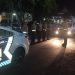 Personel Ditlantas Polda Jambi bersama jemaah melaksanakan sholat Subuh berjamaah dalam kegiatan “Polantas Menyapa dan Subuh Berkah” di Masjid Darul Hikmah, Kelurahan Talang Banjar, Kota Jambi, Rabu (17/12/2025). (Dok: Alpin)