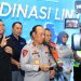 Wakapolri Komjen Pol. Dedy Prasetyo menyampaikan Kesiapan Natal 2025 dan Tahun Baru 2026 di Gedung STIK-PTIK Polri, Jakarta, Senin (15/12/2025),(Dok. Humas JR)