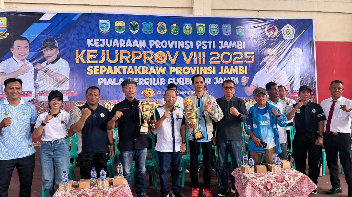 Pembukaan Kejurprov VIII Sepak Takraw Provinsi Jambi 2025 di Lapangan Tenis BPSDM Provinsi Jambi, Senin (22/12/2025) (Dok: Rahmat)