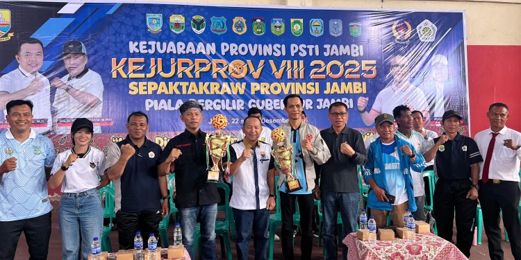 Pembukaan Kejurprov VIII Sepak Takraw Provinsi Jambi 2025 di Lapangan Tenis BPSDM Provinsi Jambi, Senin (22/12/2025) (Dok: Rahmat)