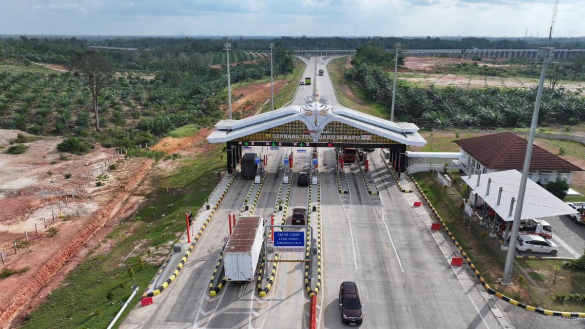 Gerbang tol muaro sebapo penghubung jalan tol Betung-tempino-Jambi. (Dok: Hutama Karya)