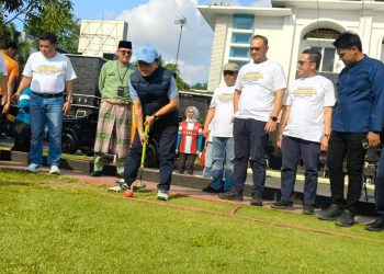 Gubernur Jambi Al Haris bermain Gateball. (Dok: Rahmat)