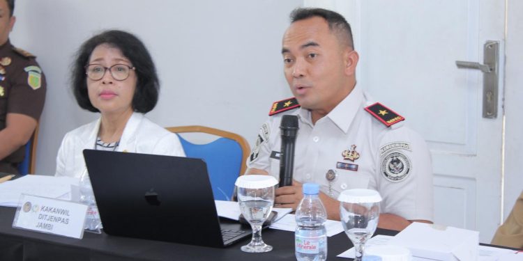 FGD Penyusunan Pedoman Pelaksanaan Pidana Kerja Sosial di Aula Kanwil Ditjenpas Jambi, Senin (19/1/2026). (Dok: Rudi)