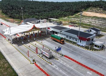 Kondisi arus balik Libur Nataru 2025/2026 di salah satu ruas Jalan Tol Trans Sumatera yang dikelola PT Hutama Karya (Persero), dengan trafik kendaraan terpantau meningkat signifikan pascapergantian tahun. (Dok: Hutama Karya)