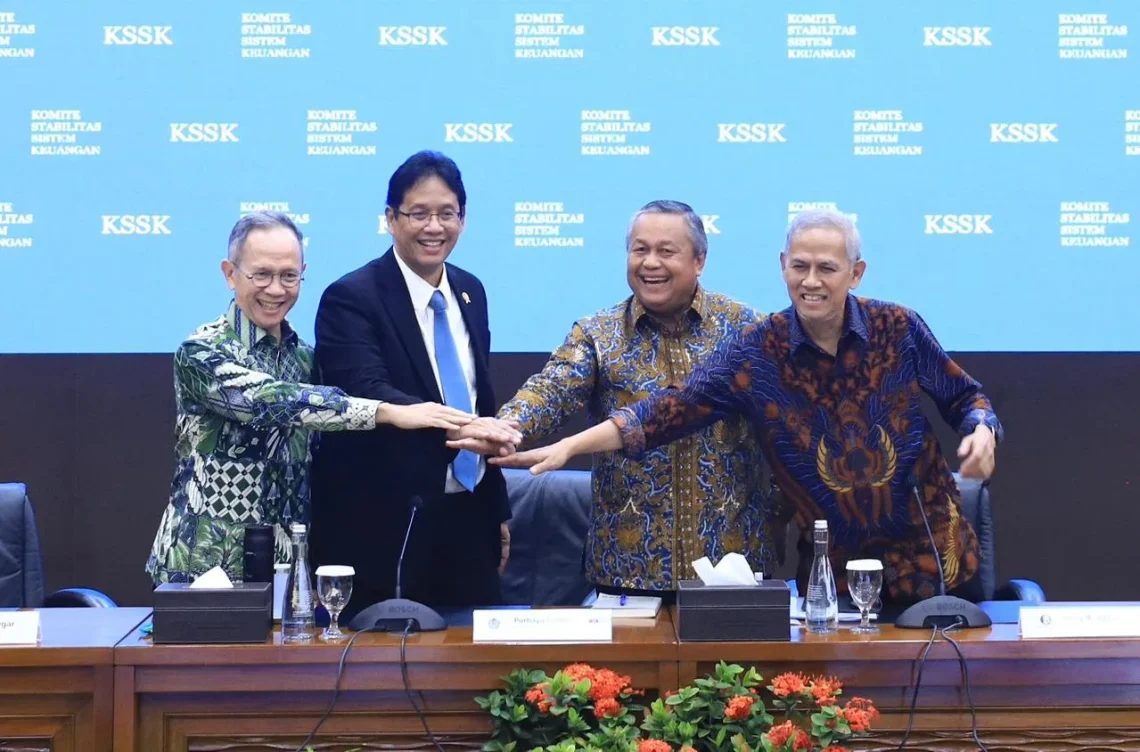 Para anggota Komite Stabilitas Sistem Keuangan (KSSK) saat Rapat Berkala KSSK I Tahun 2026 di Jakarta, Jumat (23/1/2026) (Dok. Humas OJK)