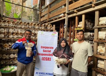 Aktivitas Corporate Social Responsibility (CSR) PT Elnusa Petrofin (EPN) di salah satu wilayah operasional sebagai bentuk komitmen perusahaan dalam mendukung kesejahteraan masyarakat dan pelestarian lingkungan sepanjang tahun 2025. (Dok: Elnusa Petrofin)