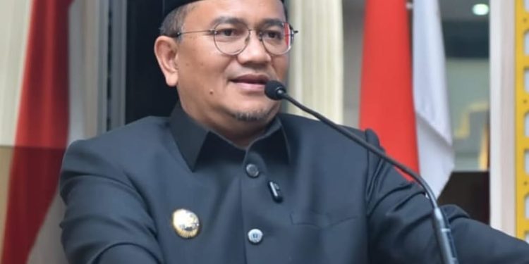 Walikota Jambi. Dr. Maulana.
