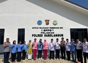 Tim Satgas Pangan Kabupaten Sarolangun saat melakukan pengecekan langsung proses pengolahan Makan Bergizi Gratis (MBG) di dapur SPPG Polres Sarolangun. (Dok: Istimewa)
