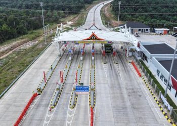 gerbang tol pijoan salah satu penghubung jalan tol Jambi - Rengat.