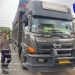 Personel Satlantas Polresta Jambi melakukan patroli dan pemeriksaan kendaraan bersumbu tiga di sejumlah ruas jalan Kota Jambi, Senin (16/3/2026).