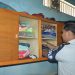 Petugas Lapas Narkotika Kelas IIB Muara Sabak melakukan razia dan penggeledahan di blok hunian warga binaan pasca kunjungan Hari Raya Idul Fitri 1447 H, Kamis (26/03/2026). (Dok: Rahmat)
