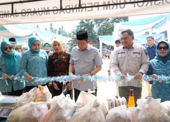 Bupati Muaro Jambi Bambang Bayu Suseno saat membuka gebyar Ramadhan 2026. (Dok: rudi)