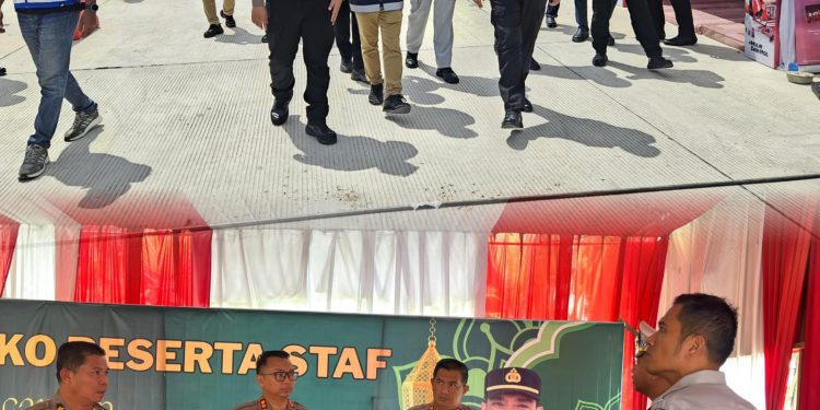 Dirlantas Kepolisian Daerah Jambi bersama perwakilan PT Jasa Raharja dan PT Hutama Karya melakukan survei jalur Tol Pijoan–arteri di wilayah Jambi, Selasa (10/3/2026). (Dok: ALpin Rahman)