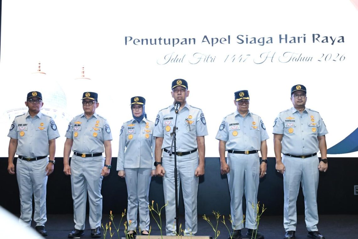 Direktur Utama Jasa Raharja Muhammad Awaluddin memimpin Apel Penutupan Siaga Hari Raya Idulfitri 1447 H Tahun 2026 di Auditorium Jasa Raharja, Jakarta, Senin (30/3/2026). (Dok. Humas JR)