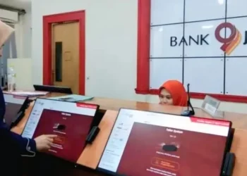 Layanan di Kantor Bank Jambi. (Dok: Alpin)