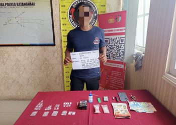 Salah satu pelaku narkoba yang diamankan Polres Batanghari. (Dok: Alpin)