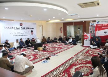 Suasana doa bersama di Kantor PWI Pusat, Jakarta, mengenang tujuh hari wafatnya Zulmansyah Sekedang yang dikenal sebagai sosok berdedikasi tinggi di dunia jurnalistik. (Dok: PWI Pusat)