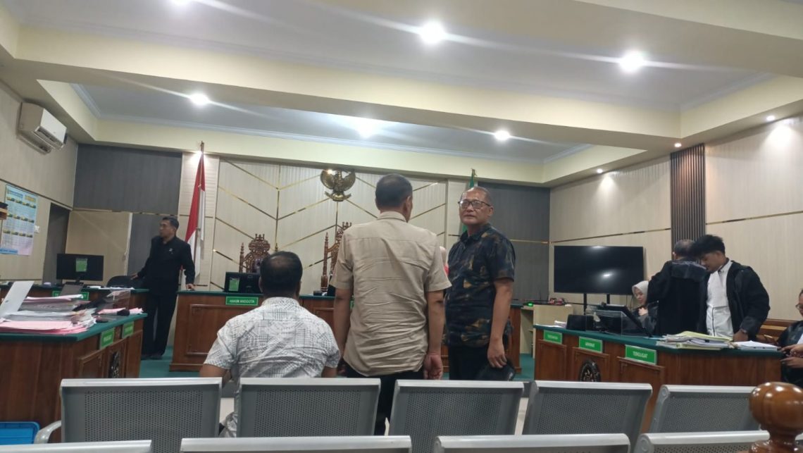 Terdakwa kasus dugaan korupsi DAK Pendidikan Jambi, Rudi Wage Soeparman, saat menjalani sidang lanjutan di Pengadilan Tipikor Jambi, Selasa (28/4/2026). (Dok: Rudi)
