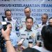Direktur Utama Jasa Raharja Muhammad Awaluddin (tengah) memberikan keterangan kepada awak media usai Diskusi Keselamatan Transportasi di Makassar, Senin (13/4/2026). (Dok. Humas JR)