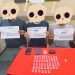 Tiga pengedar sabu dan barang bukti saat ditunjukkan di Satresnarkoba Polresta Jambi. (Dok: Alpin)