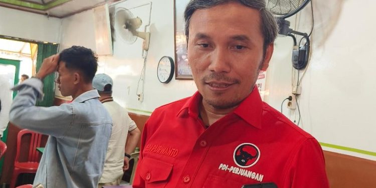 Anggota DPR RI dapil Jambi, Edi Purwanto di KualaTungkal. (Dok: Rahmat)