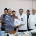 Wali Kota Maulana menghadiri rapat koordinasi bersama Kementerian Pendidikan Dasar dan Menengah terkait usulan revitalisasi sekolah dan pengembangan PAUD negeri di setiap kecamatan, Jakarta, Senin (27/4/2026). (Dok: Rahmat)