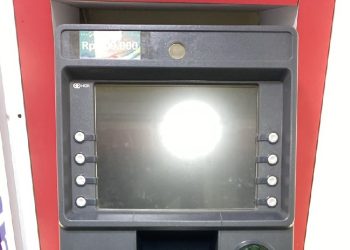 Mesin ATM Bank Jambi di salah satu cabang. (Dok: Rudi)