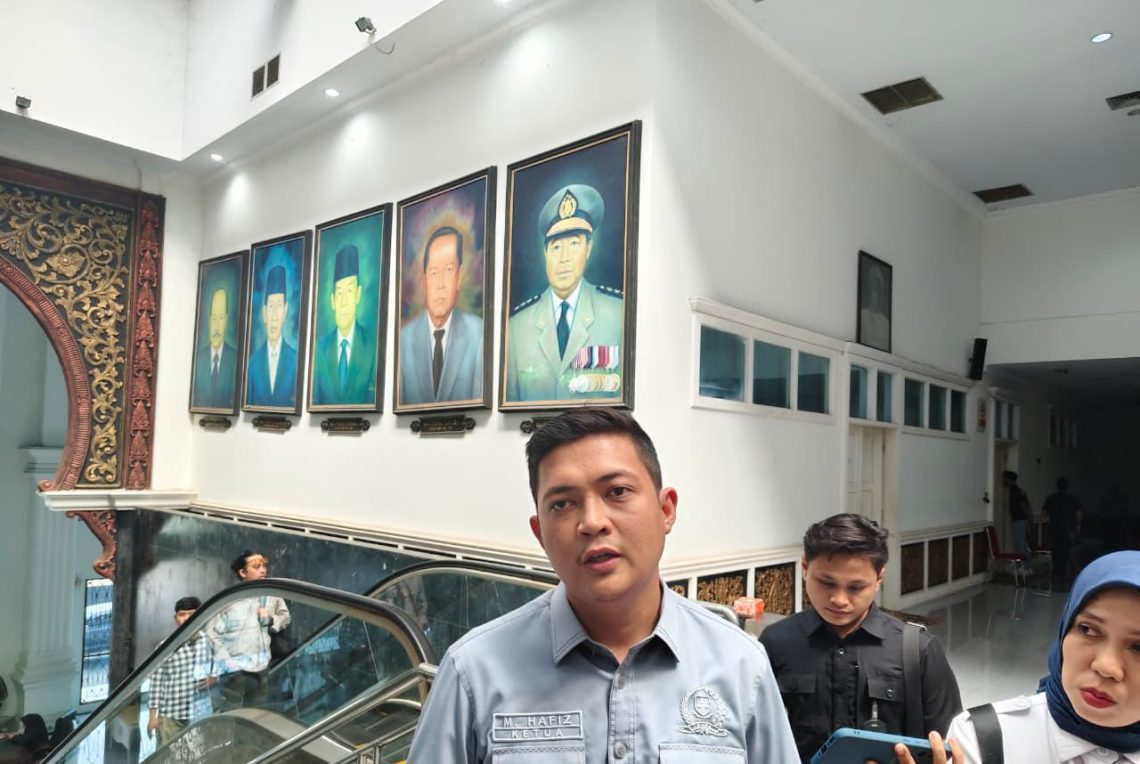 Ketua DPRD Provinsi Jambi M. Hafiz Fattah di Kantor DPRD Provinsi Jambi. (Dok: Rudi)